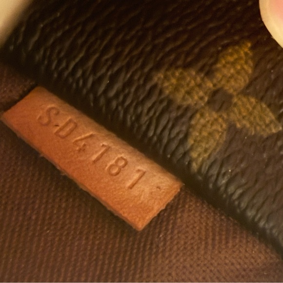 💕Louis Vuitton Totally MM Monogram Shoulder Bag💕 - Picture 4 of 15